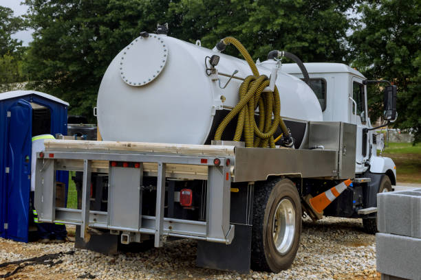 Portable Toilet Options We Offer in Conrad, IA