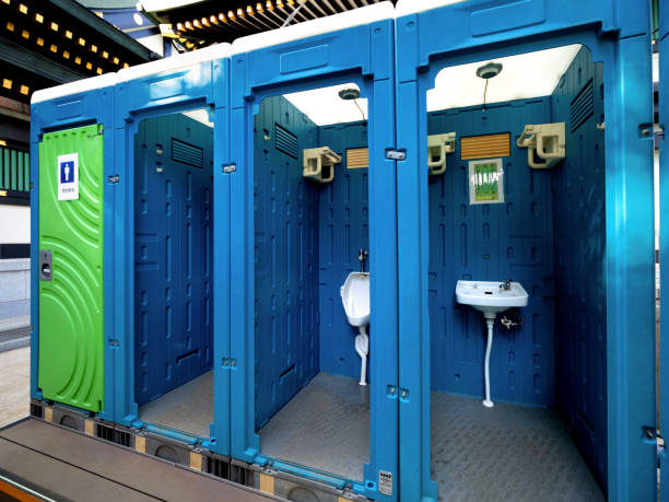 Best Luxury portable toilet rental  in Conrad, IA